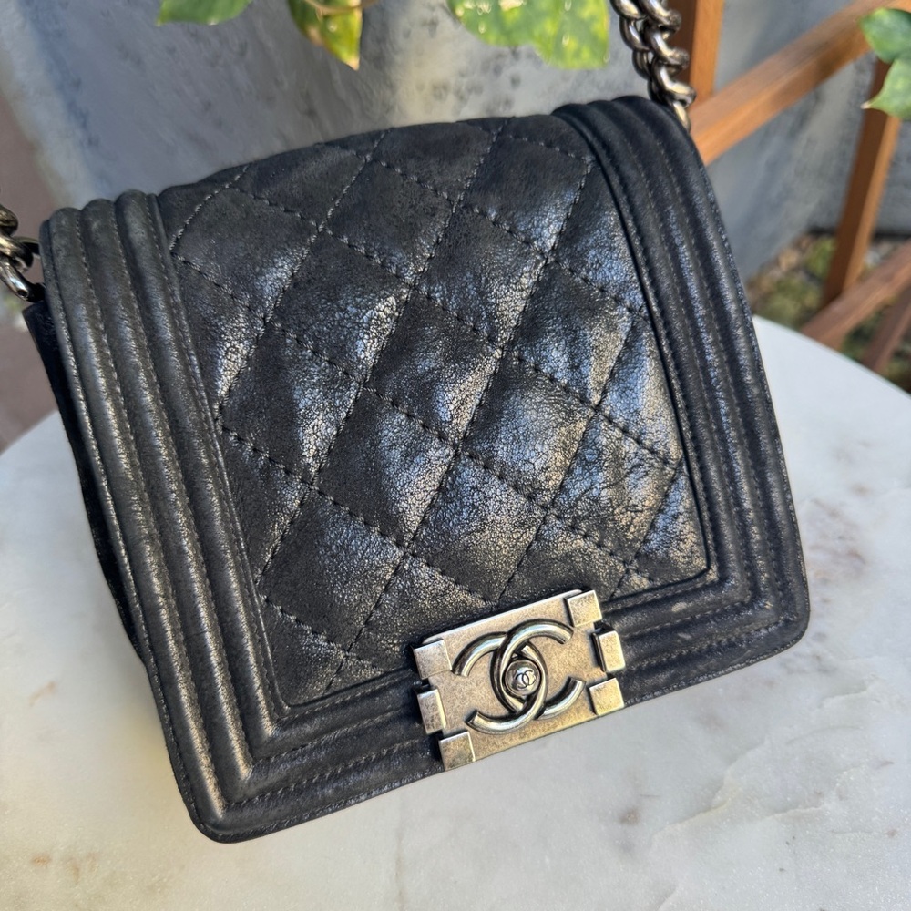 Chanel Gentle Boy Bag Shoulder Bag - Picture 4 of 16